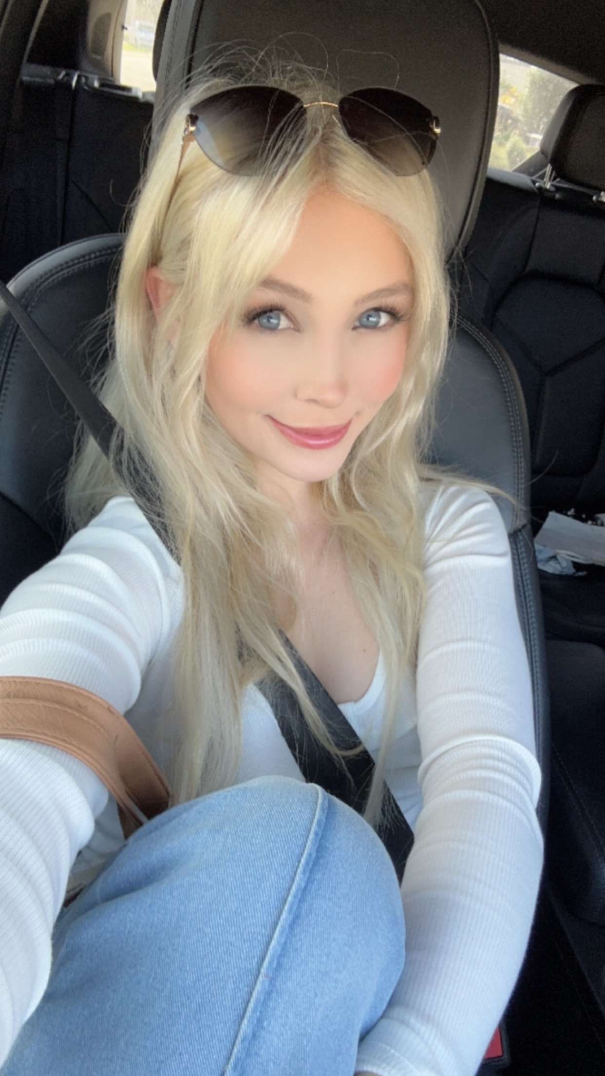 emxllouise snapchat image archive image