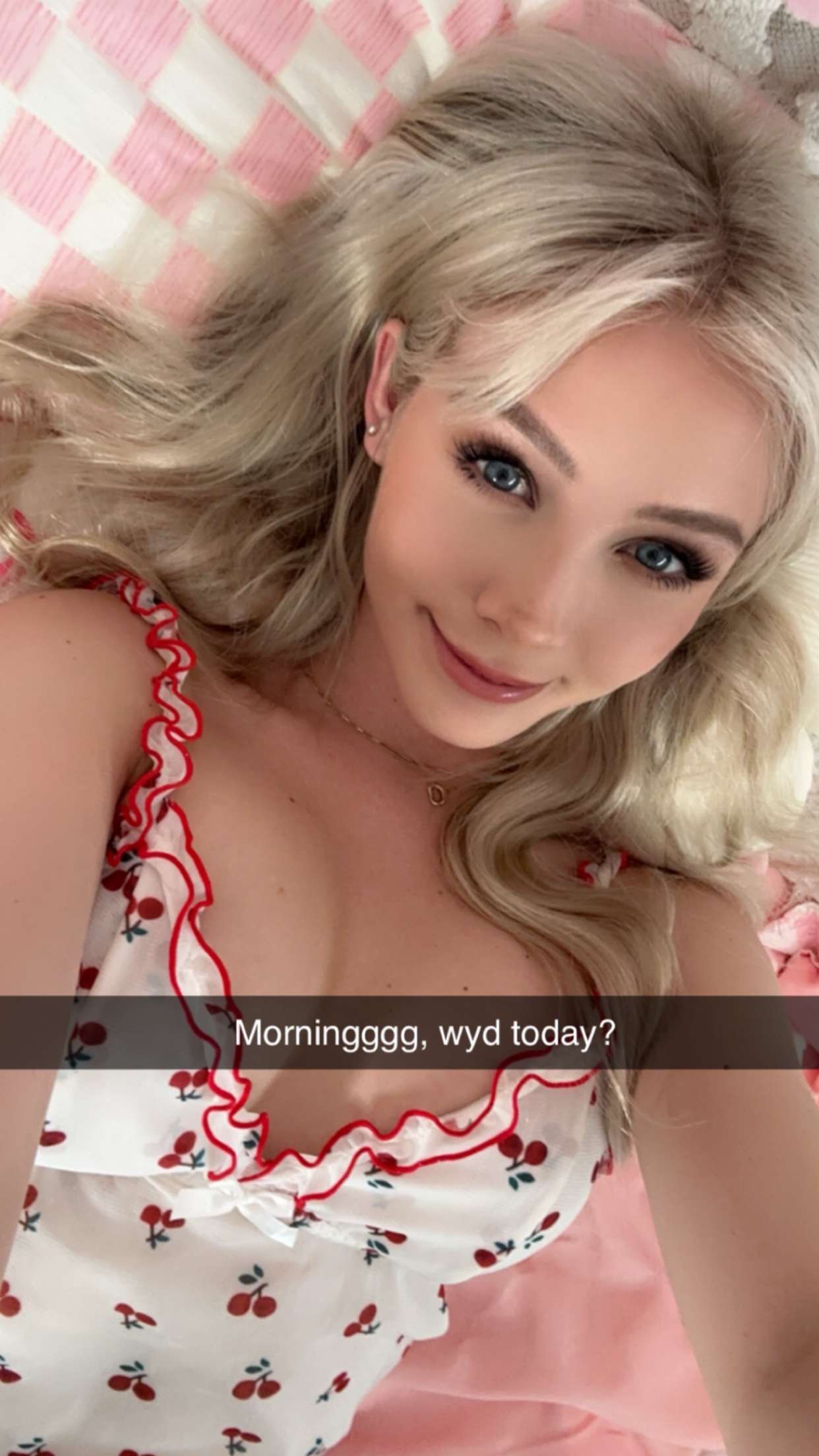 emxllouise snapchat image archive image