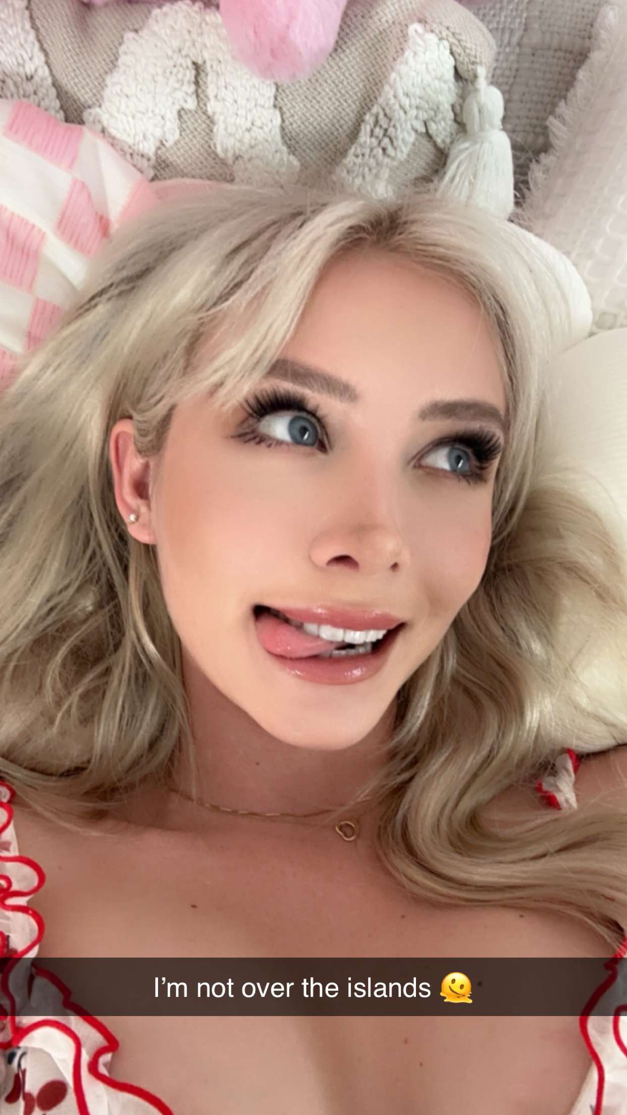 emxllouise snapchat image archive image