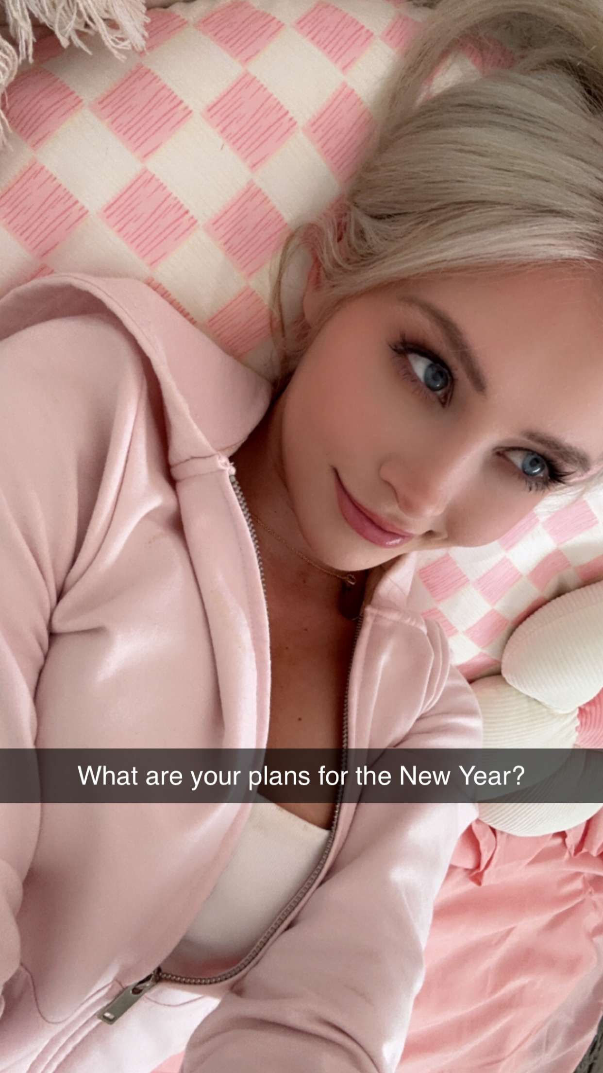 emxllouise snapchat image archive image