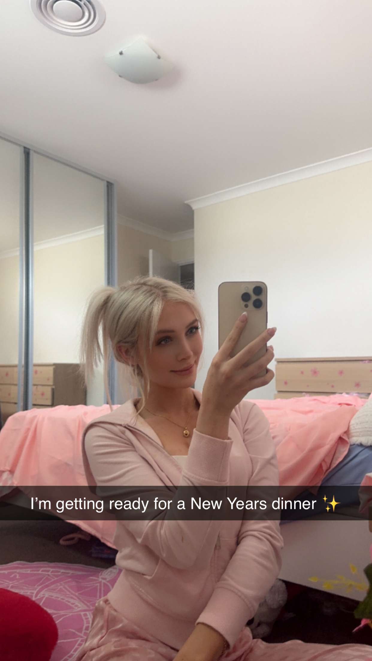 emxllouise snapchat image archive image