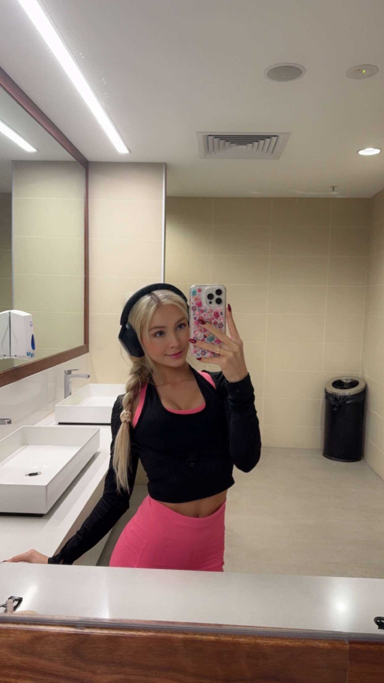 emxllouise snapchat image archive image