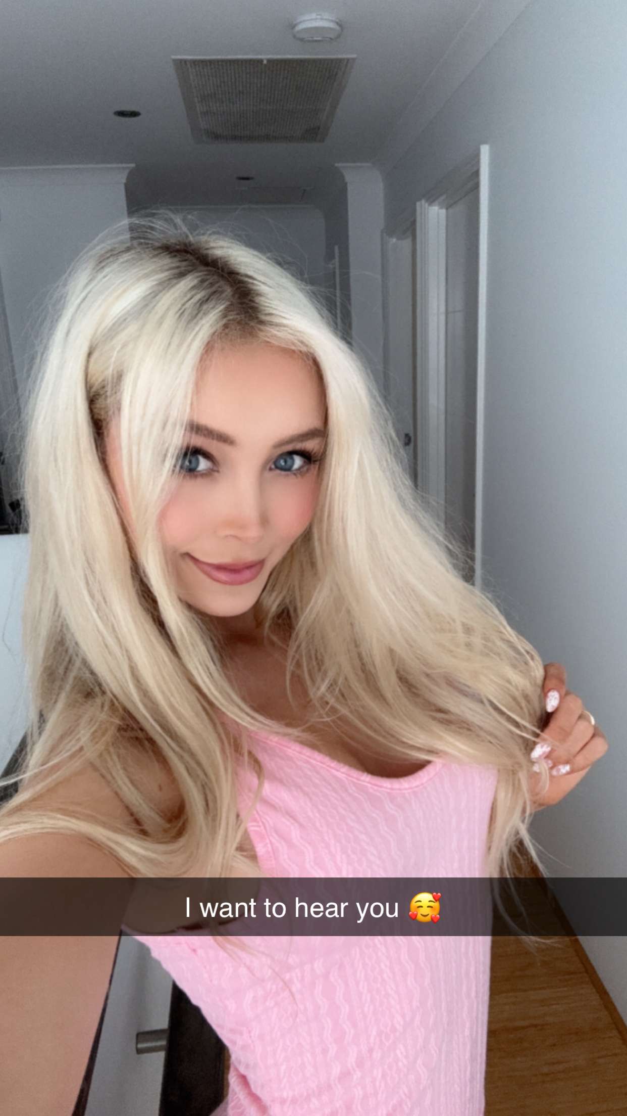 emxllouise snapchat image archive image