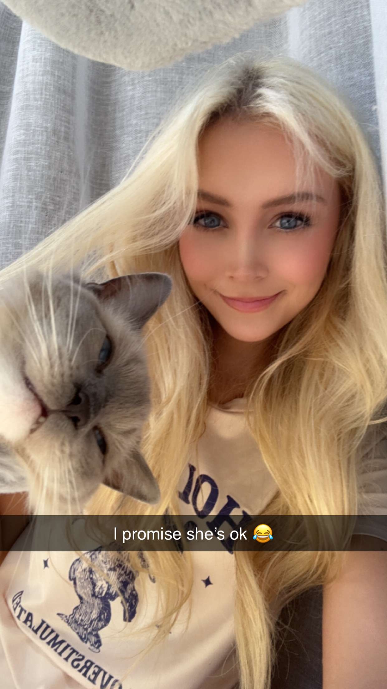 emxllouise snapchat image archive image