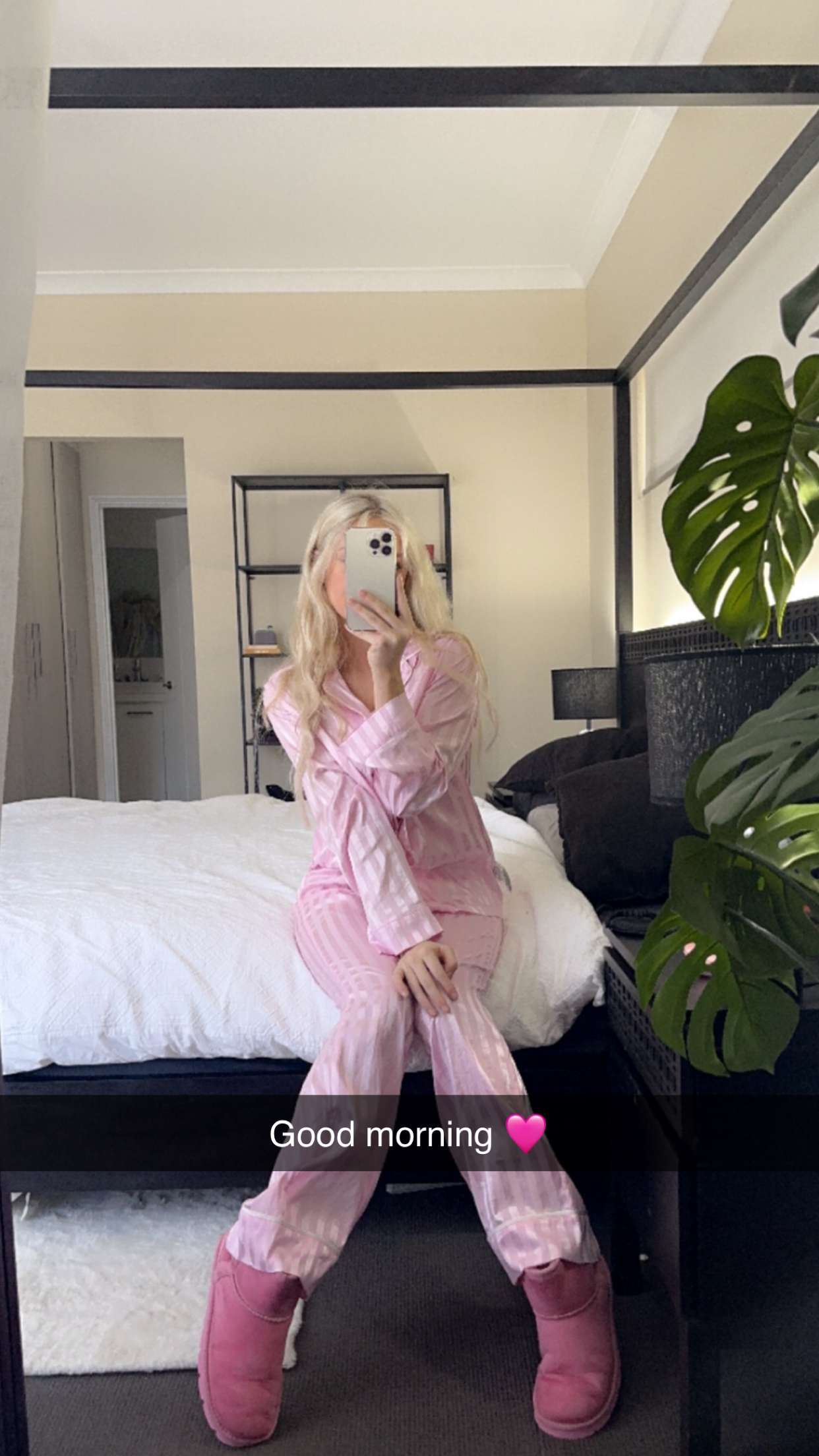 emxllouise snapchat image archive image