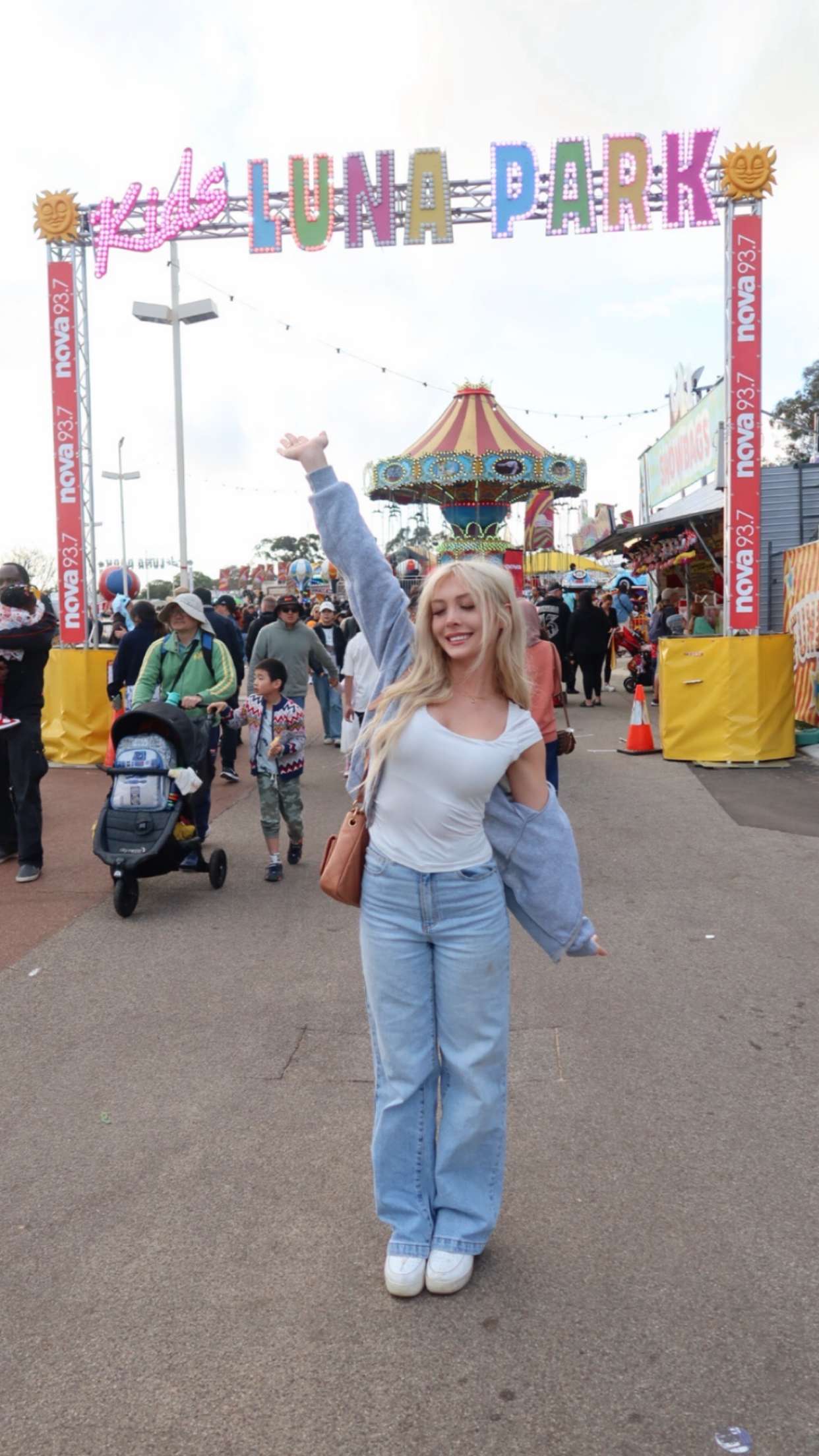 emxllouise snapchat image archive image