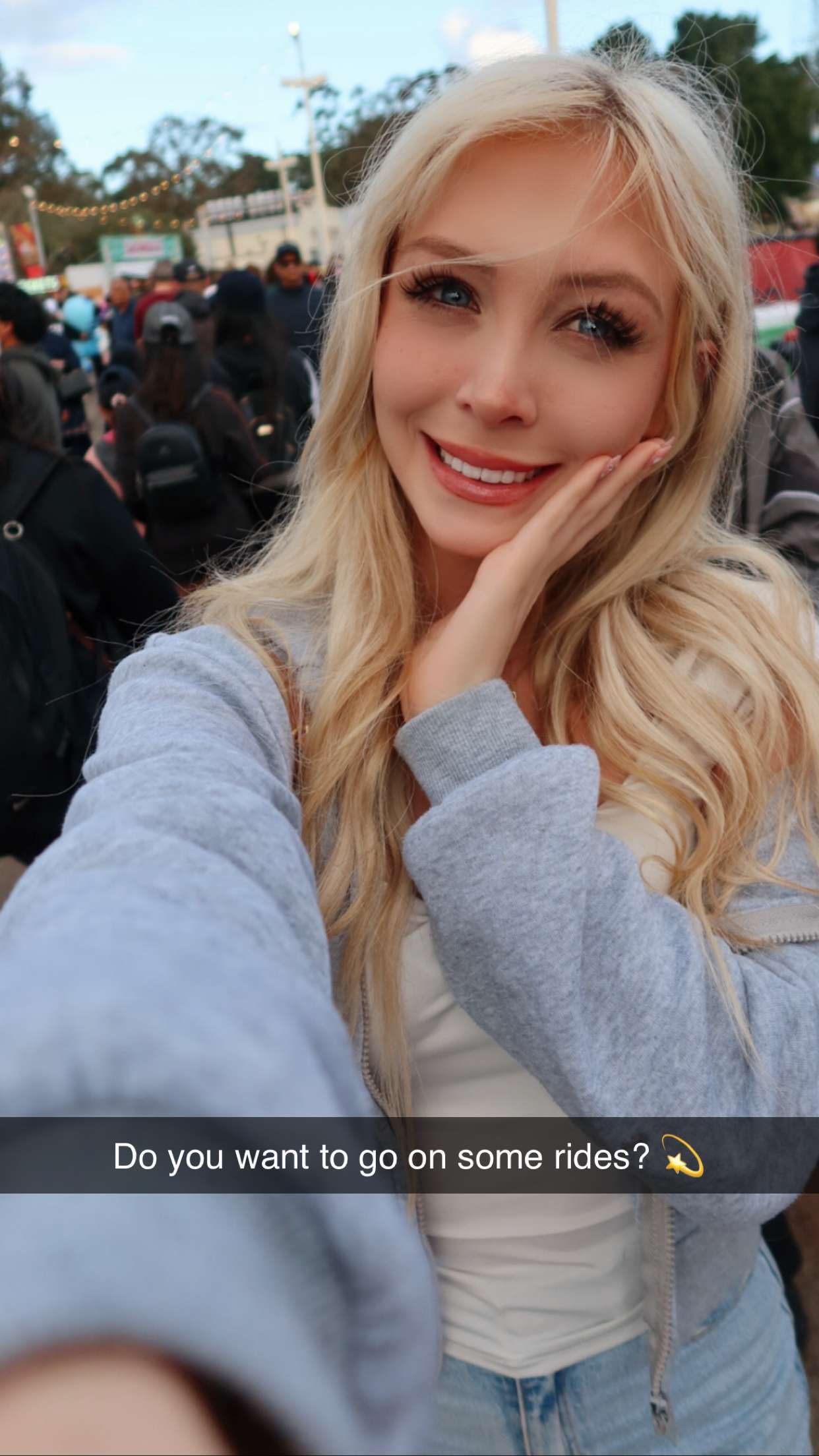 emxllouise snapchat image archive image