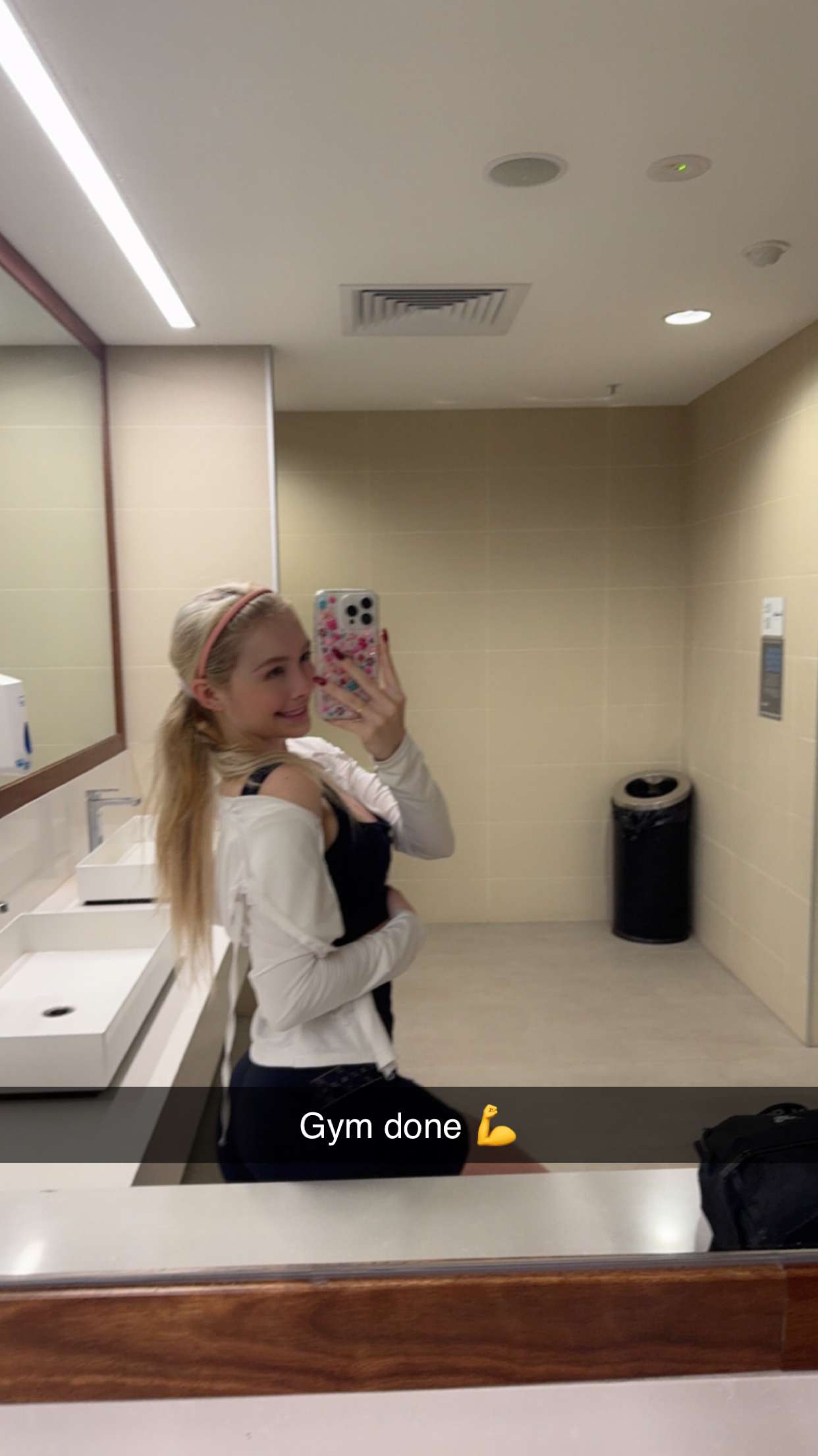 emxllouise snapchat image archive image