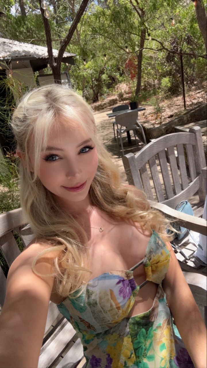 emxllouise snapchat image archive image