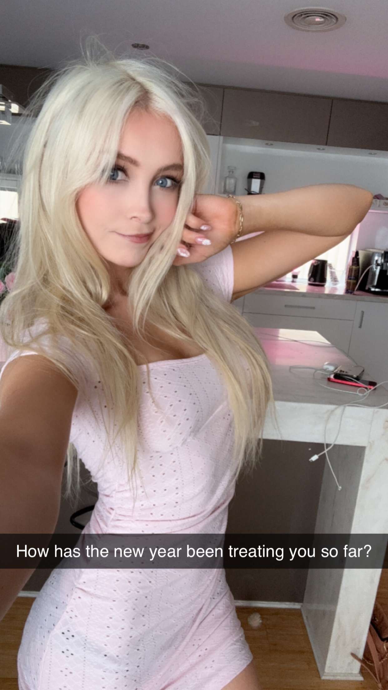 emxllouise snapchat image archive image