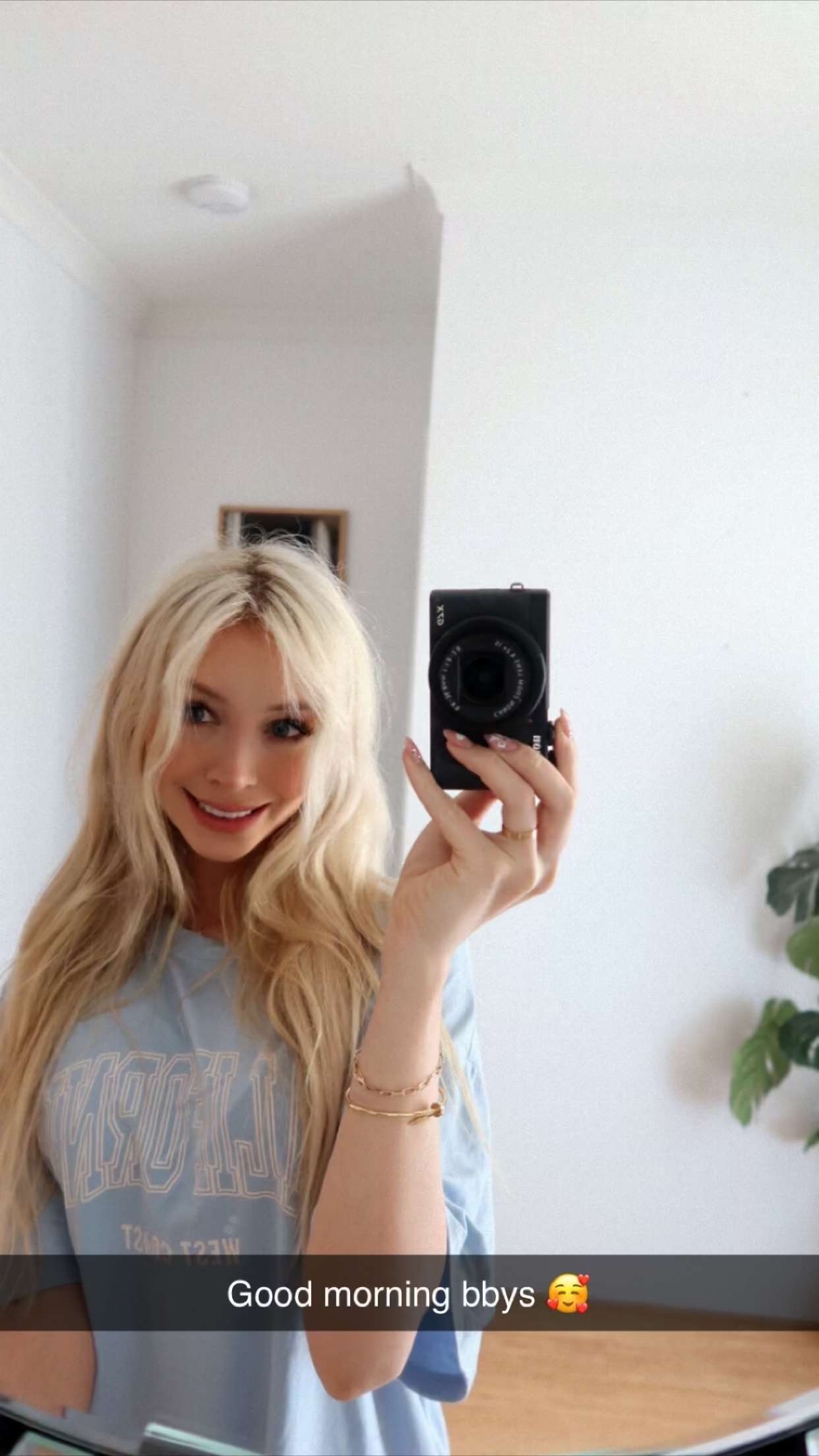 emxllouise snapchat image archive image