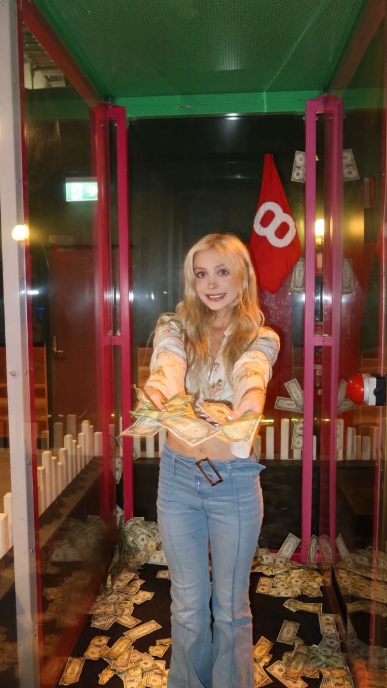 emxllouise snapchat image archive image