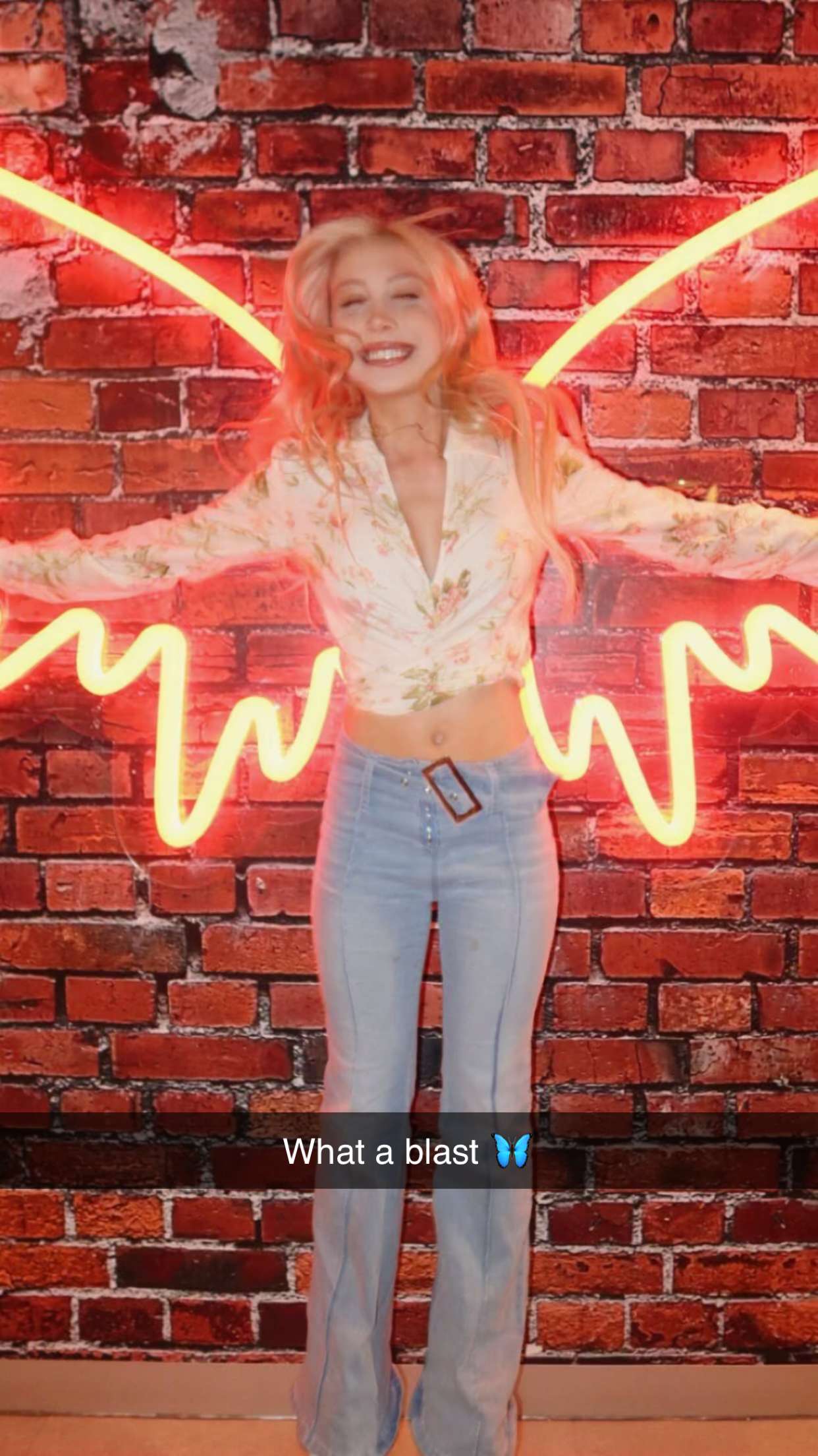 emxllouise snapchat image archive image