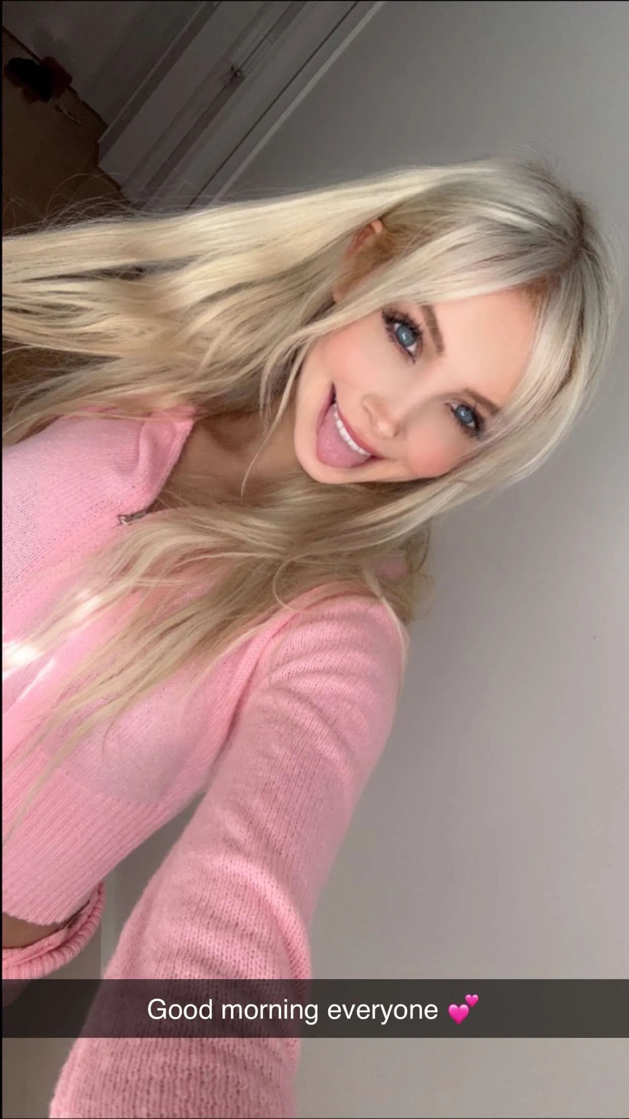 emxllouise snapchat image archive image