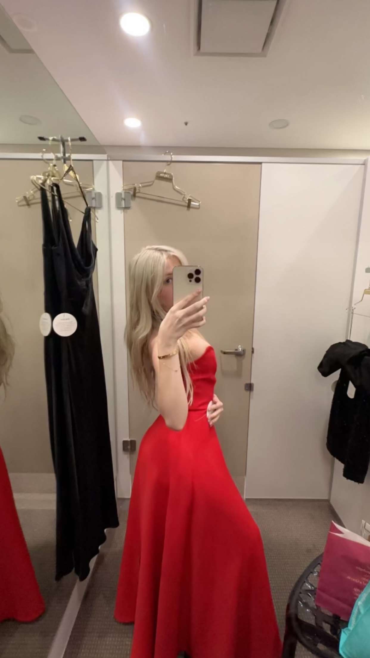 emxllouise snapchat image archive image