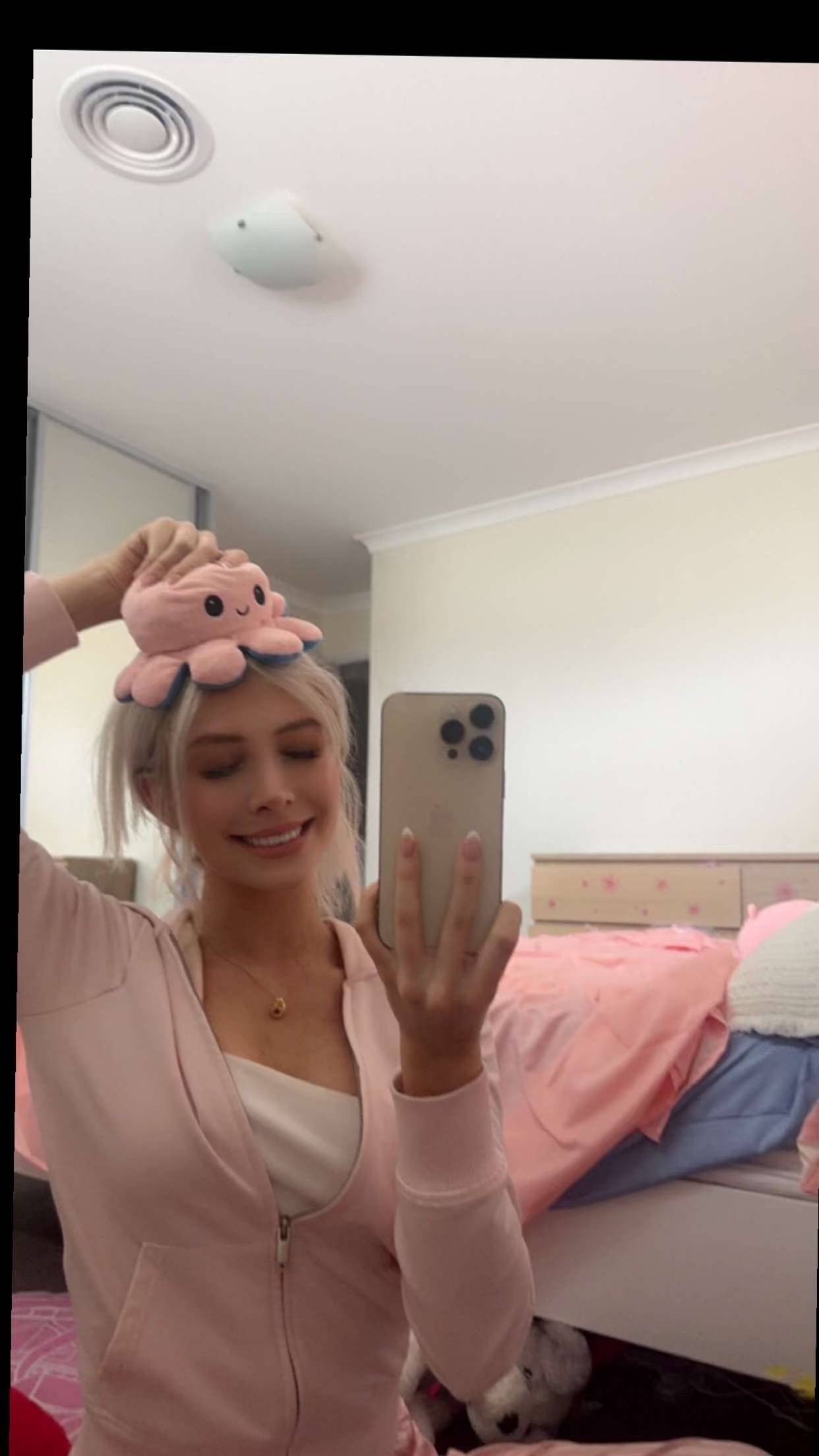 emxllouise snapchat image archive image