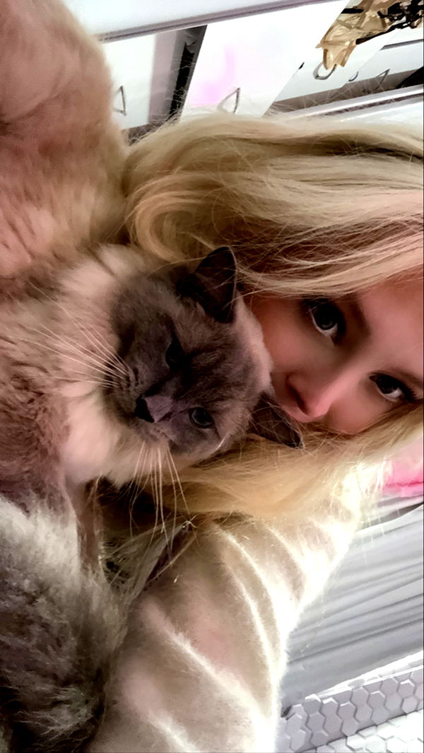 emxllouise image ~ Altpins