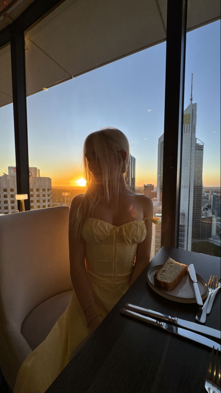 emxllouise snapchat image archive image