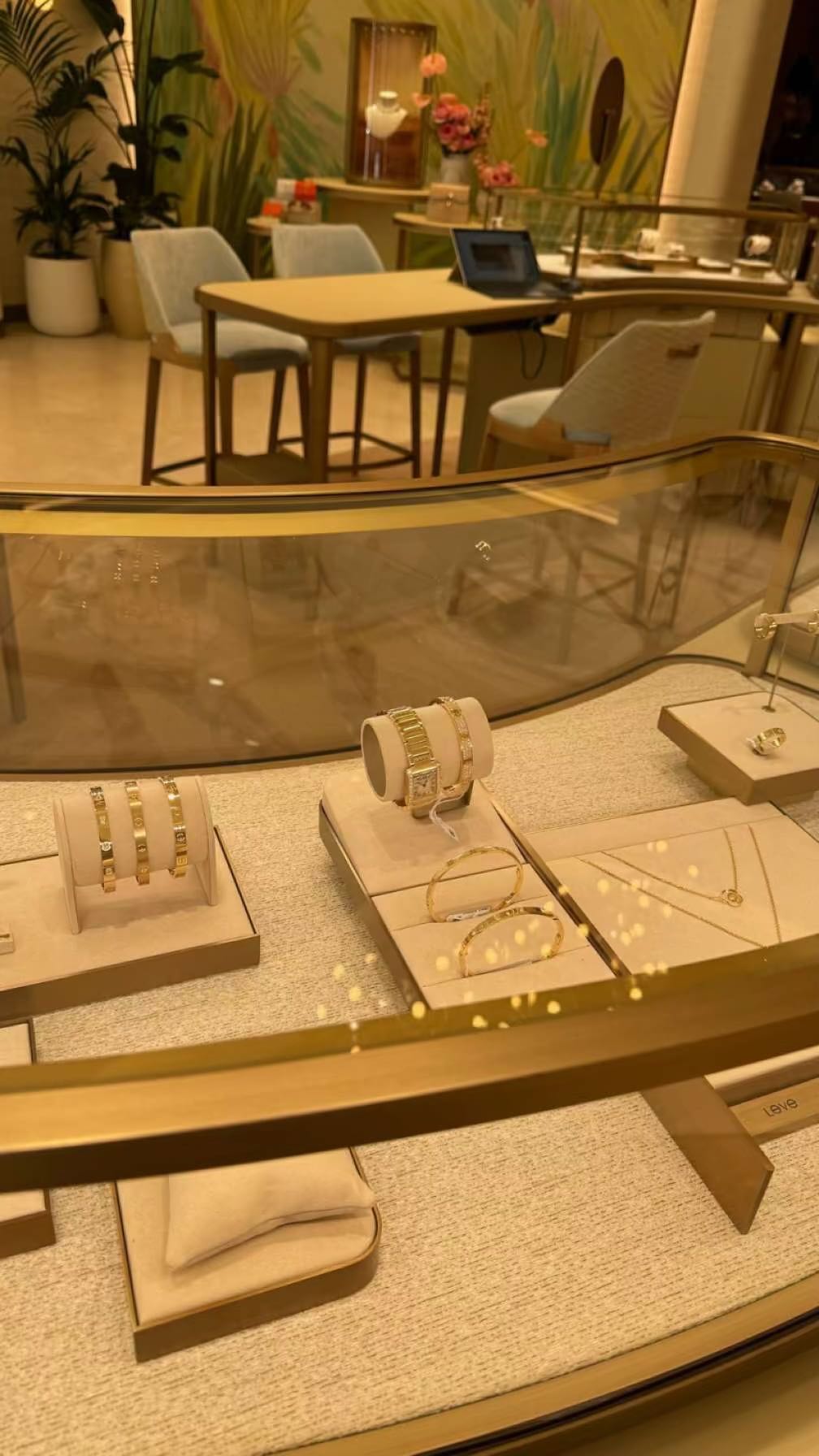 emxllouise snapchat image archive image