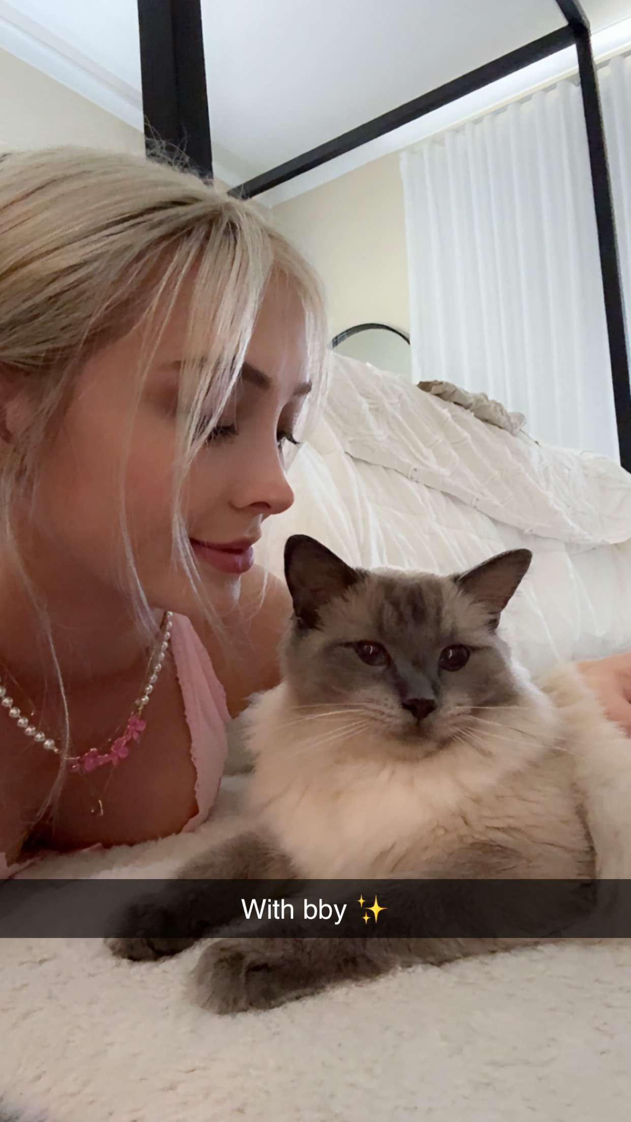 emxllouise snapchat image archive image