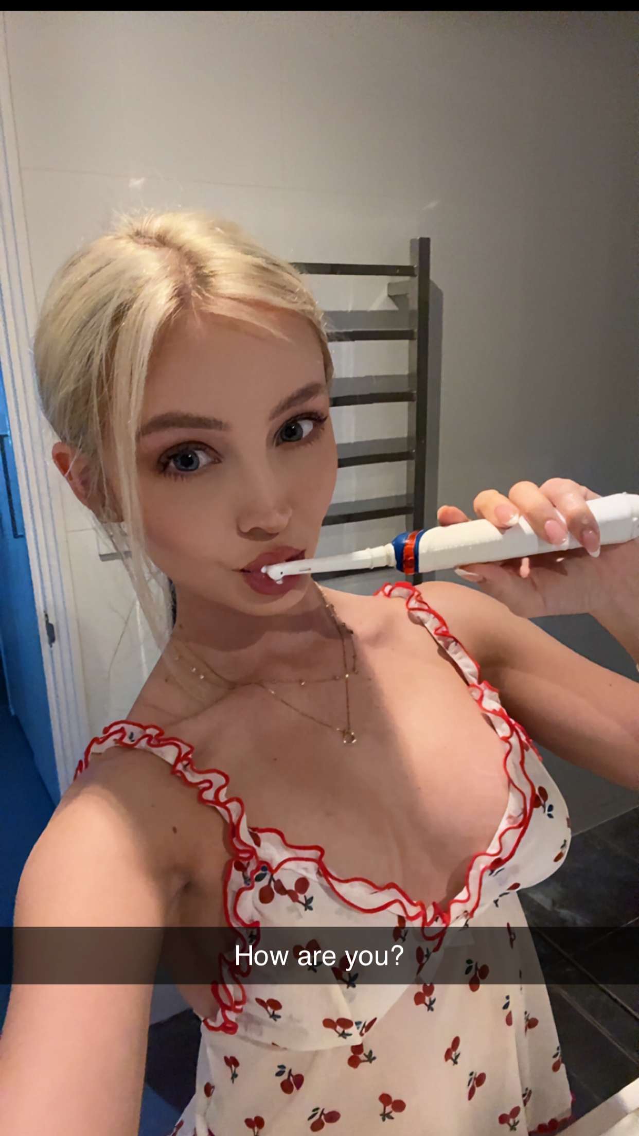 emxllouise snapchat image archive image