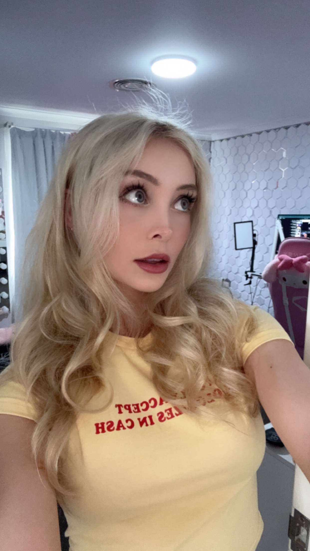 emxllouise snapchat image archive image