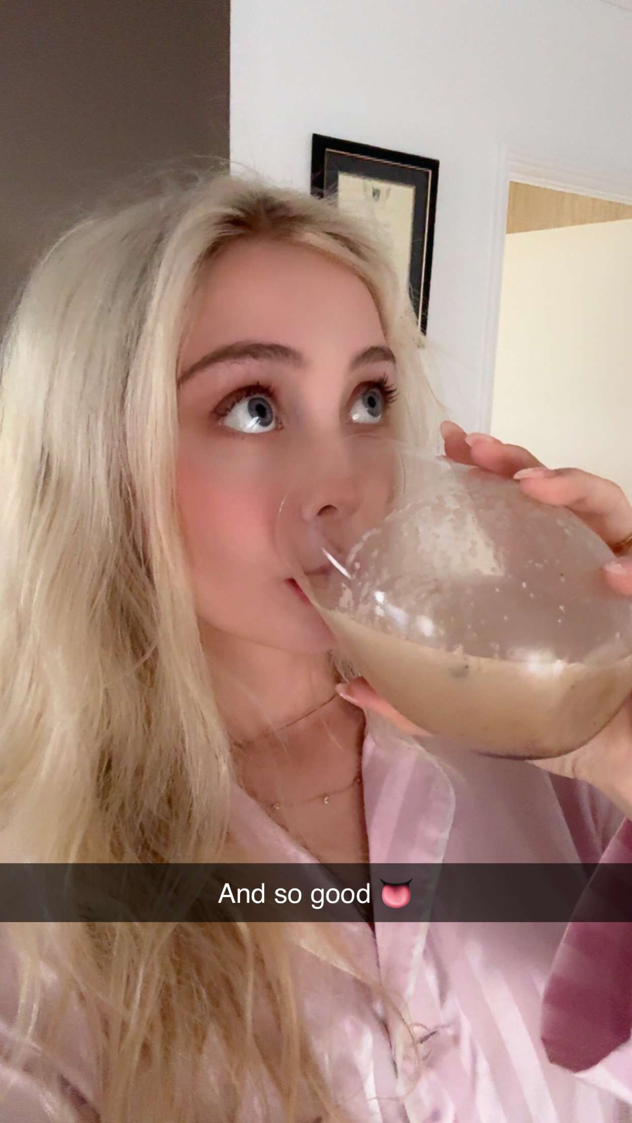 emxllouise snapchat image archive image