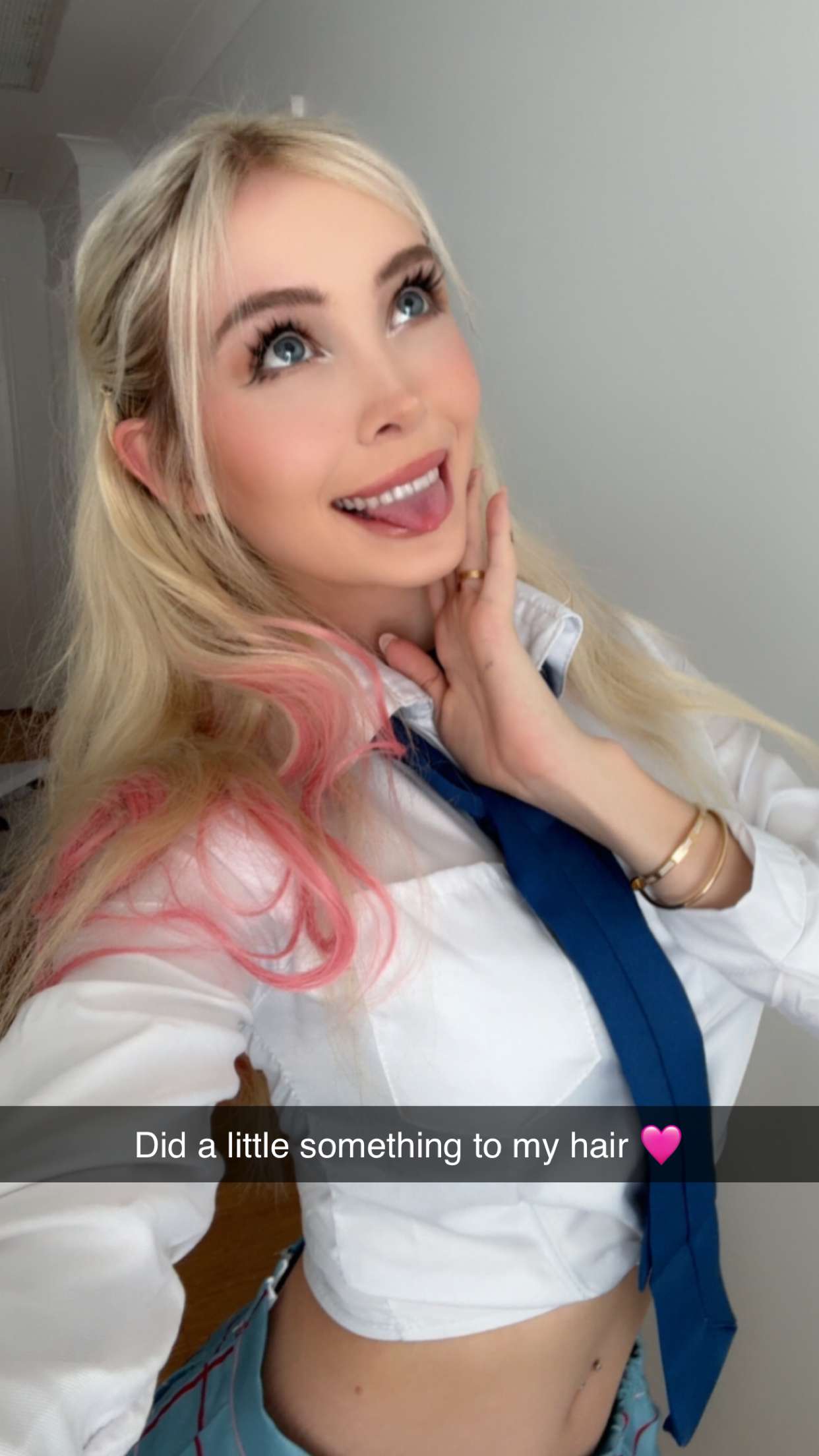 emxllouise snapchat image archive image