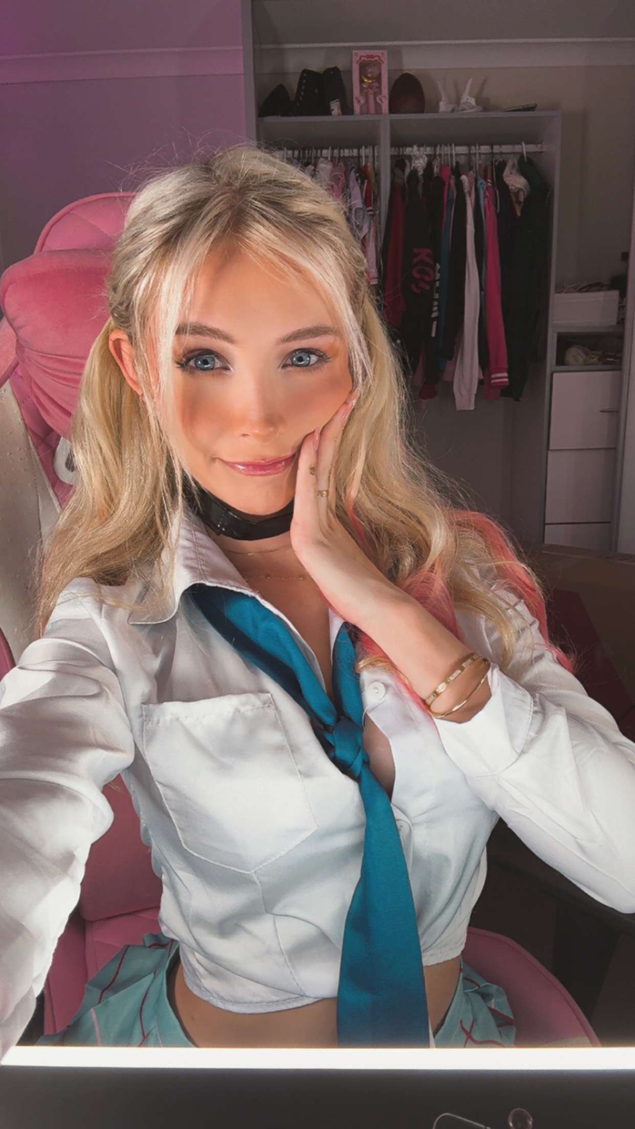 emxllouise snapchat image archive image