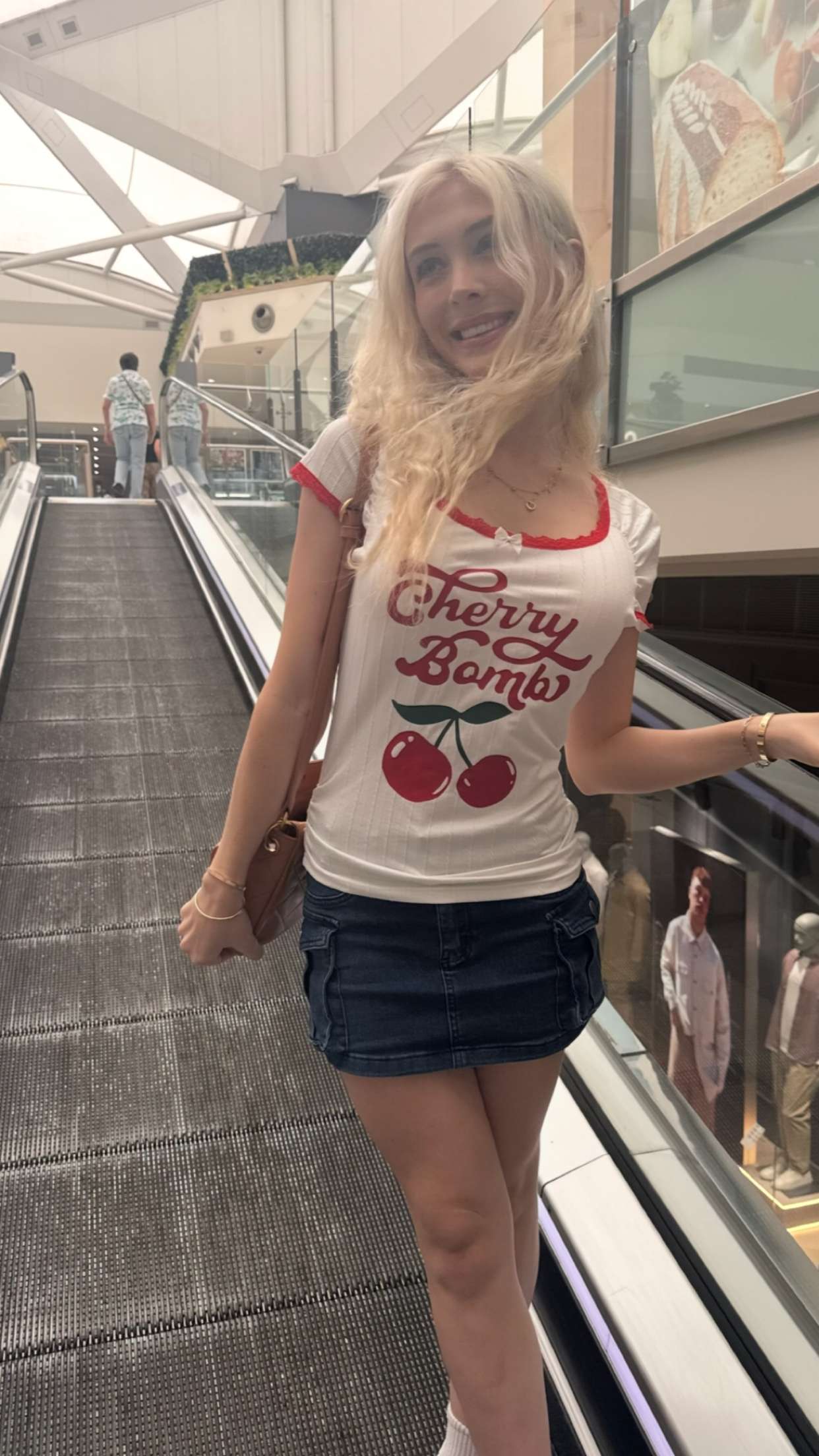 emxllouise snapchat image archive image