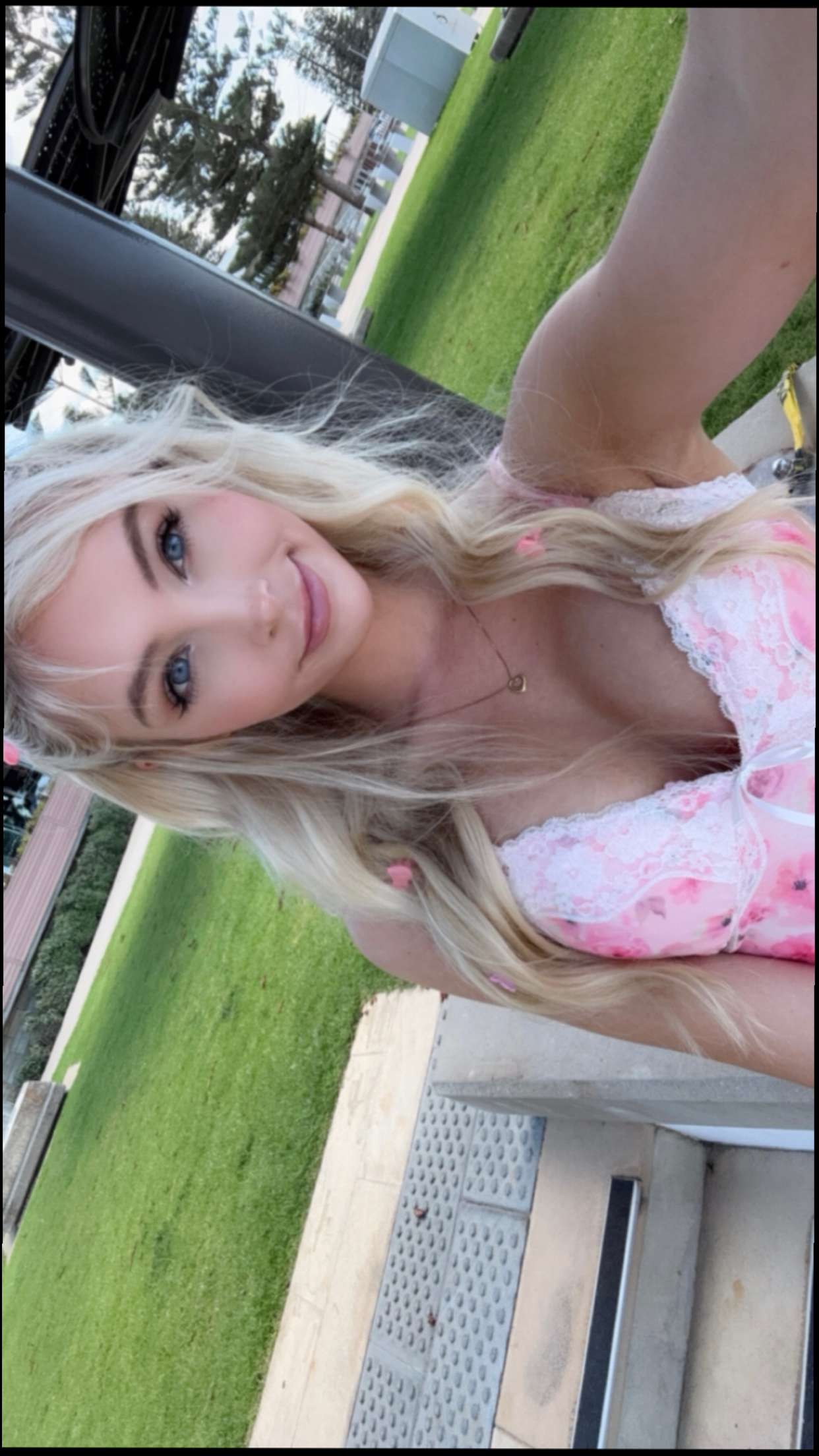 emxllouise snapchat image archive image