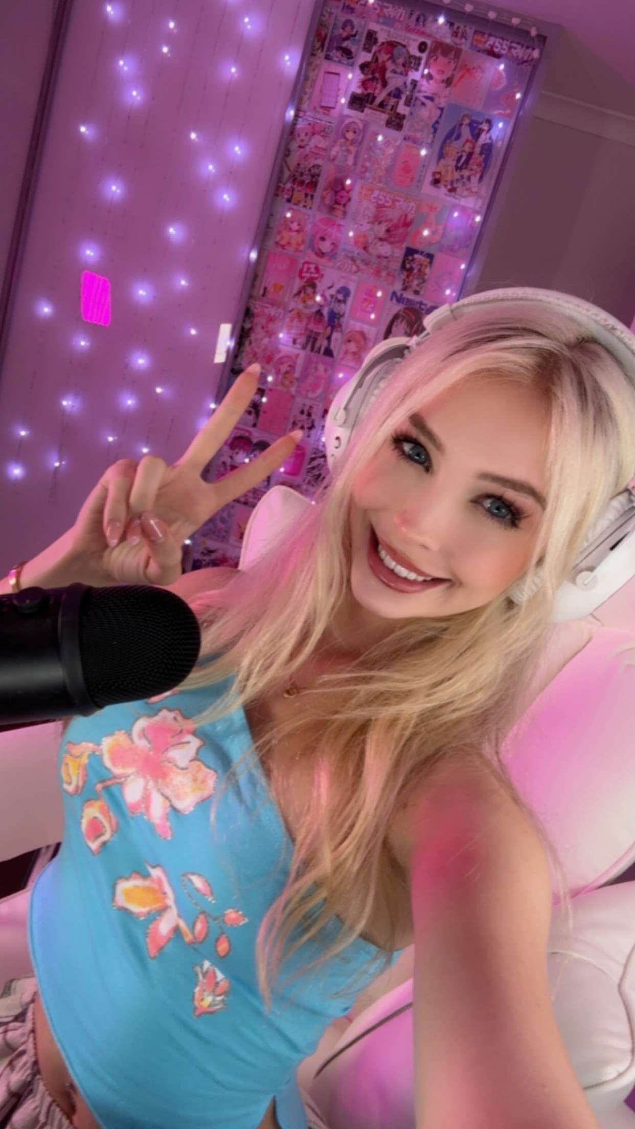 emxllouise snapchat image archive image