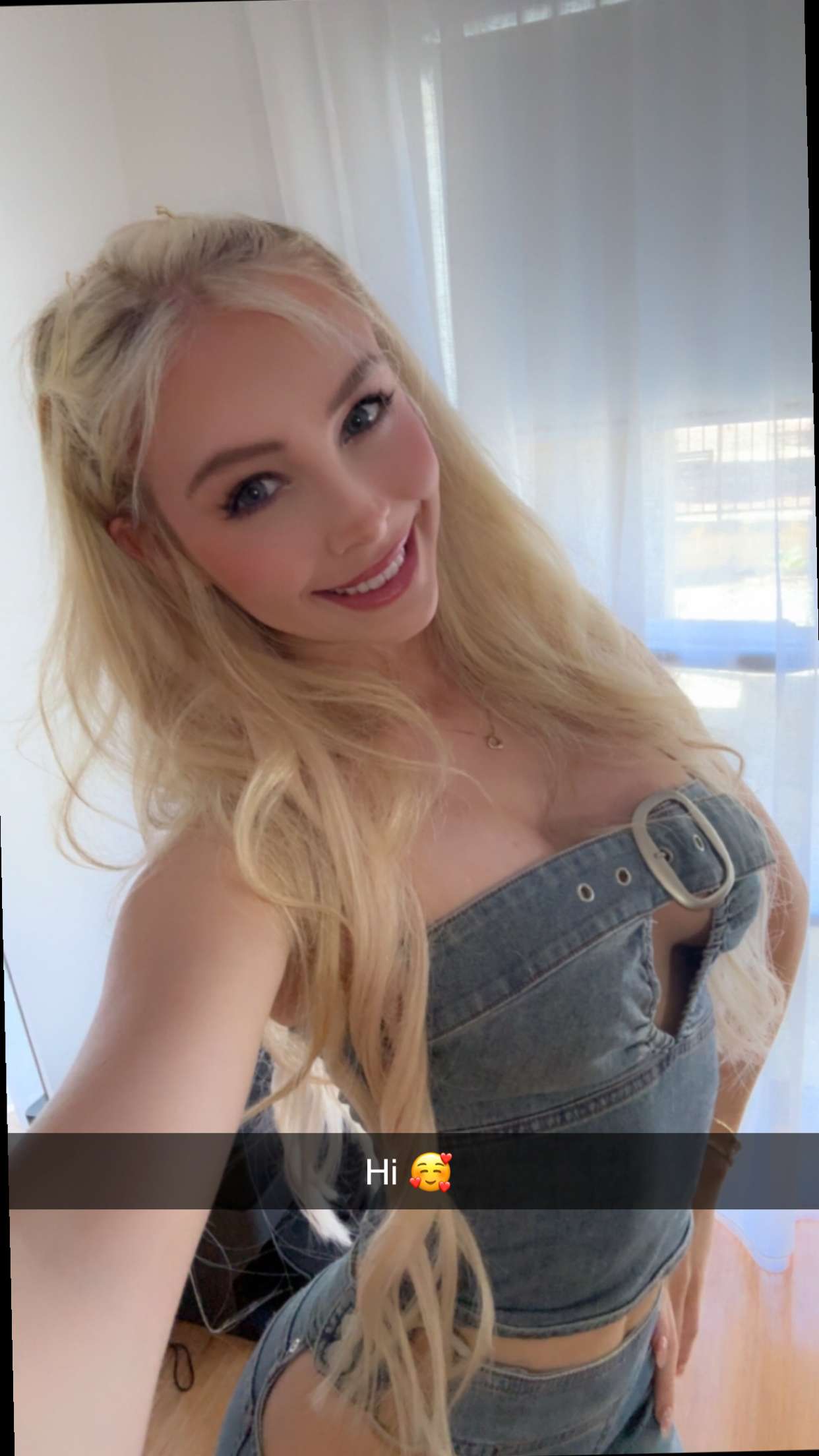 emxllouise snapchat image archive image