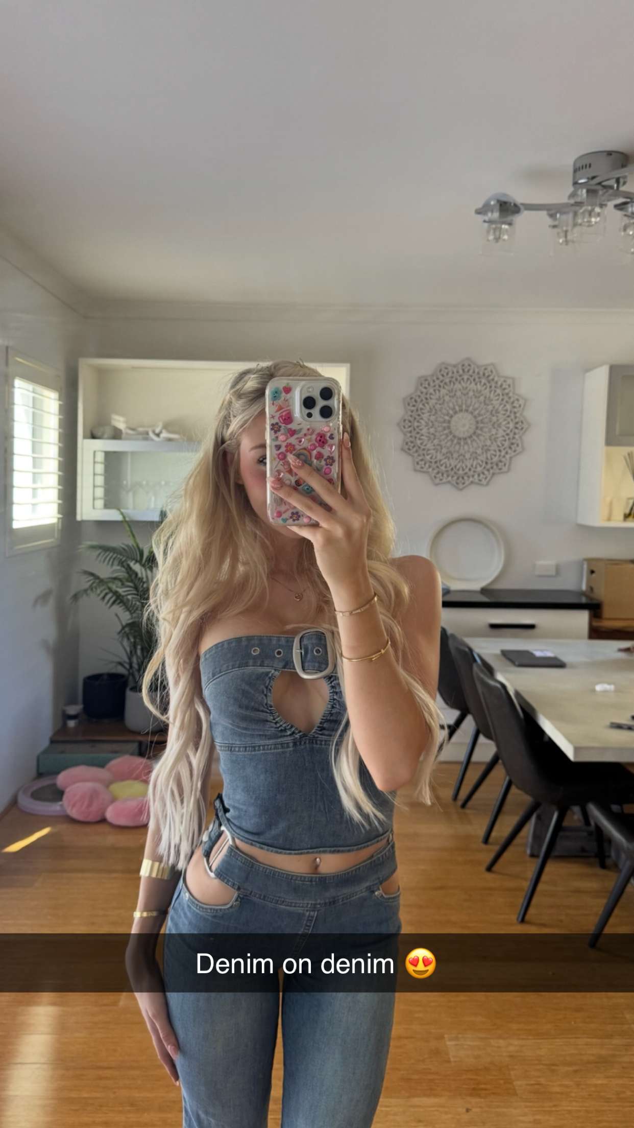 emxllouise snapchat image archive image