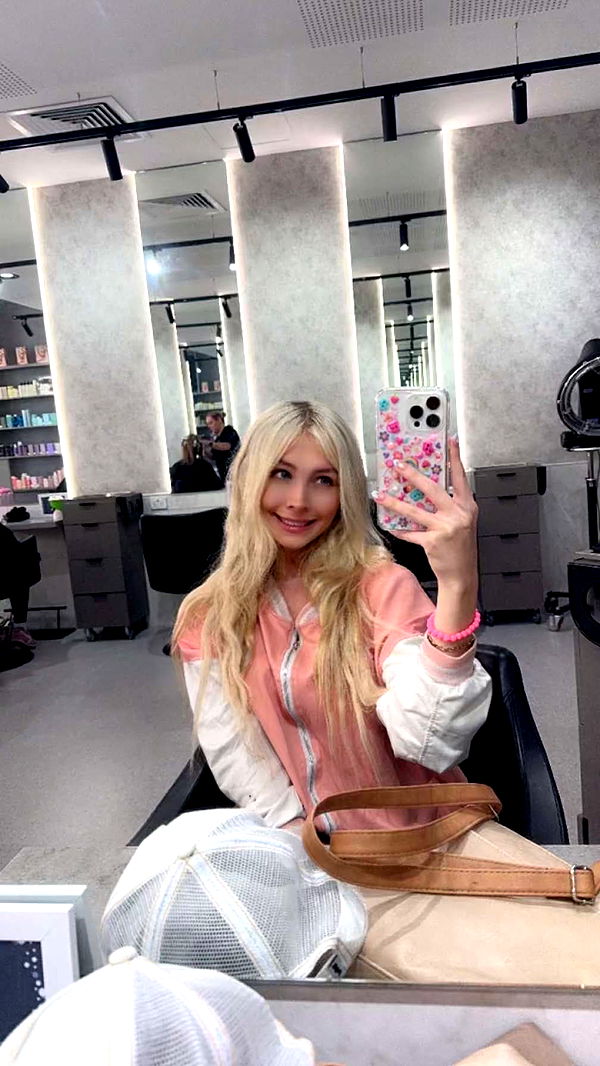 emxllouise image ~ Altpins