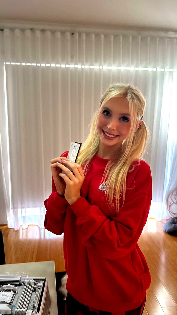 emxllouise image ~ Altpins