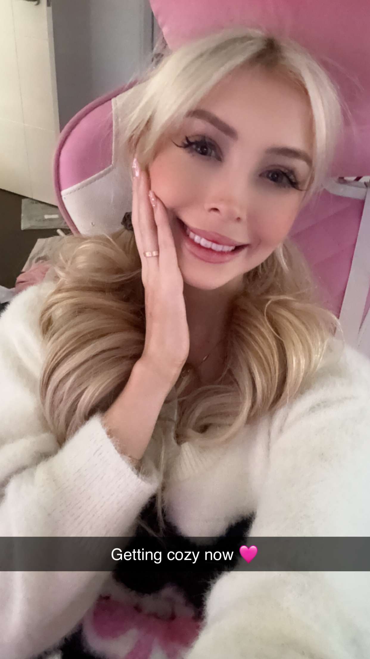 emxllouise snapchat image archive image