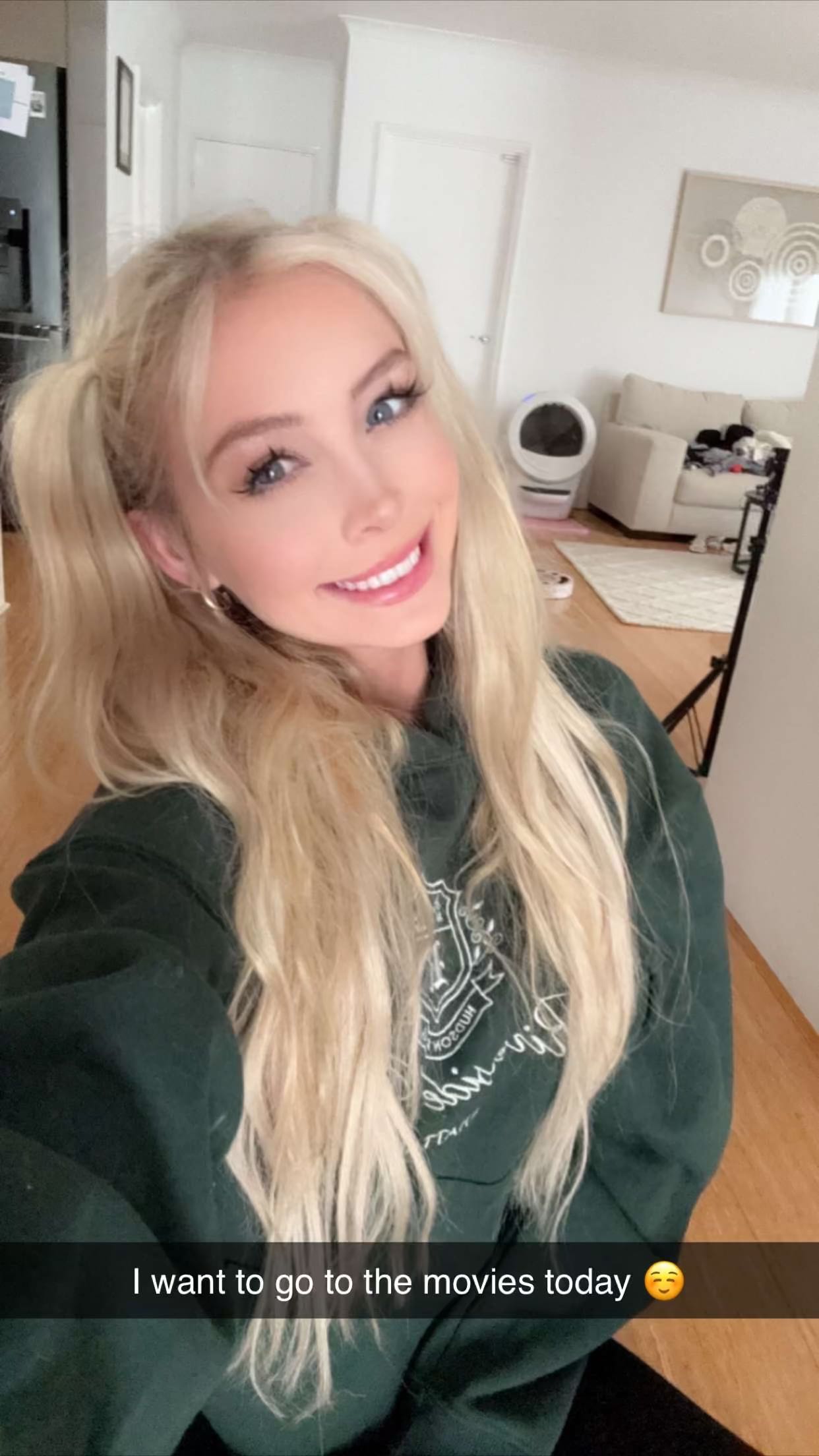 emxllouise snapchat image archive image