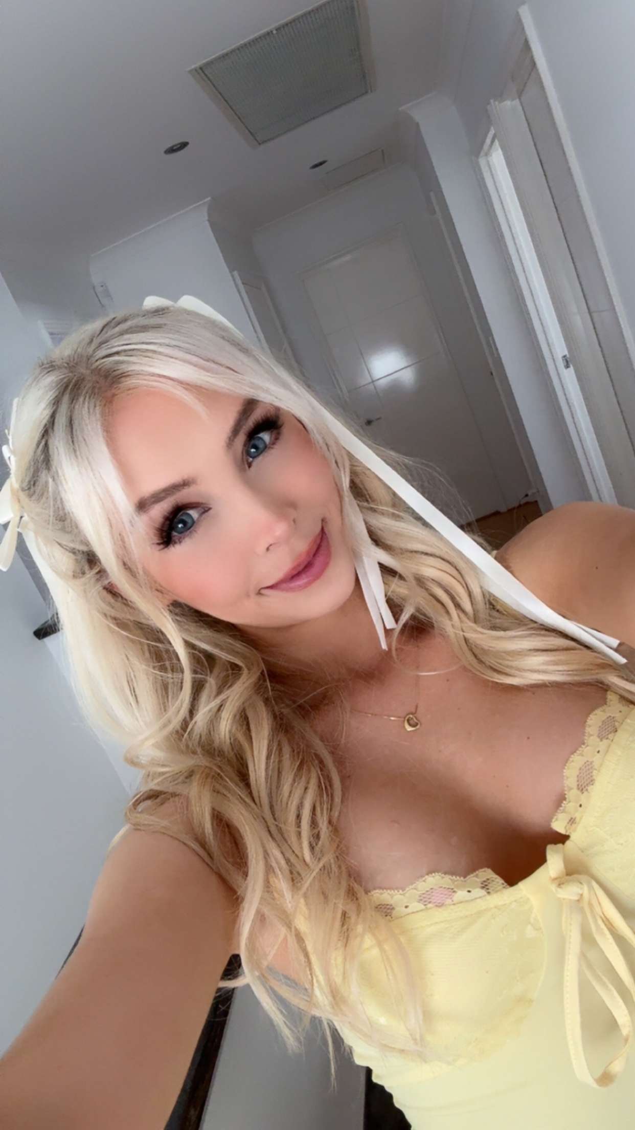 emxllouise snapchat image archive image