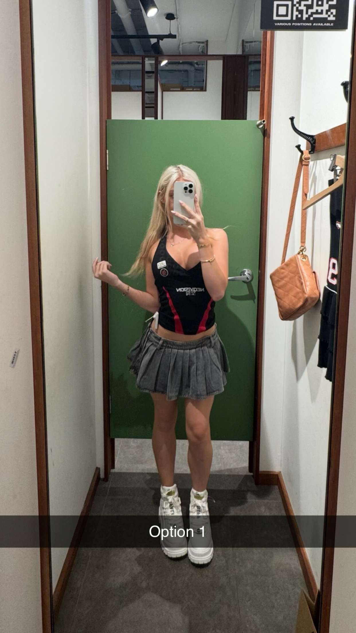 emxllouise snapchat image archive image