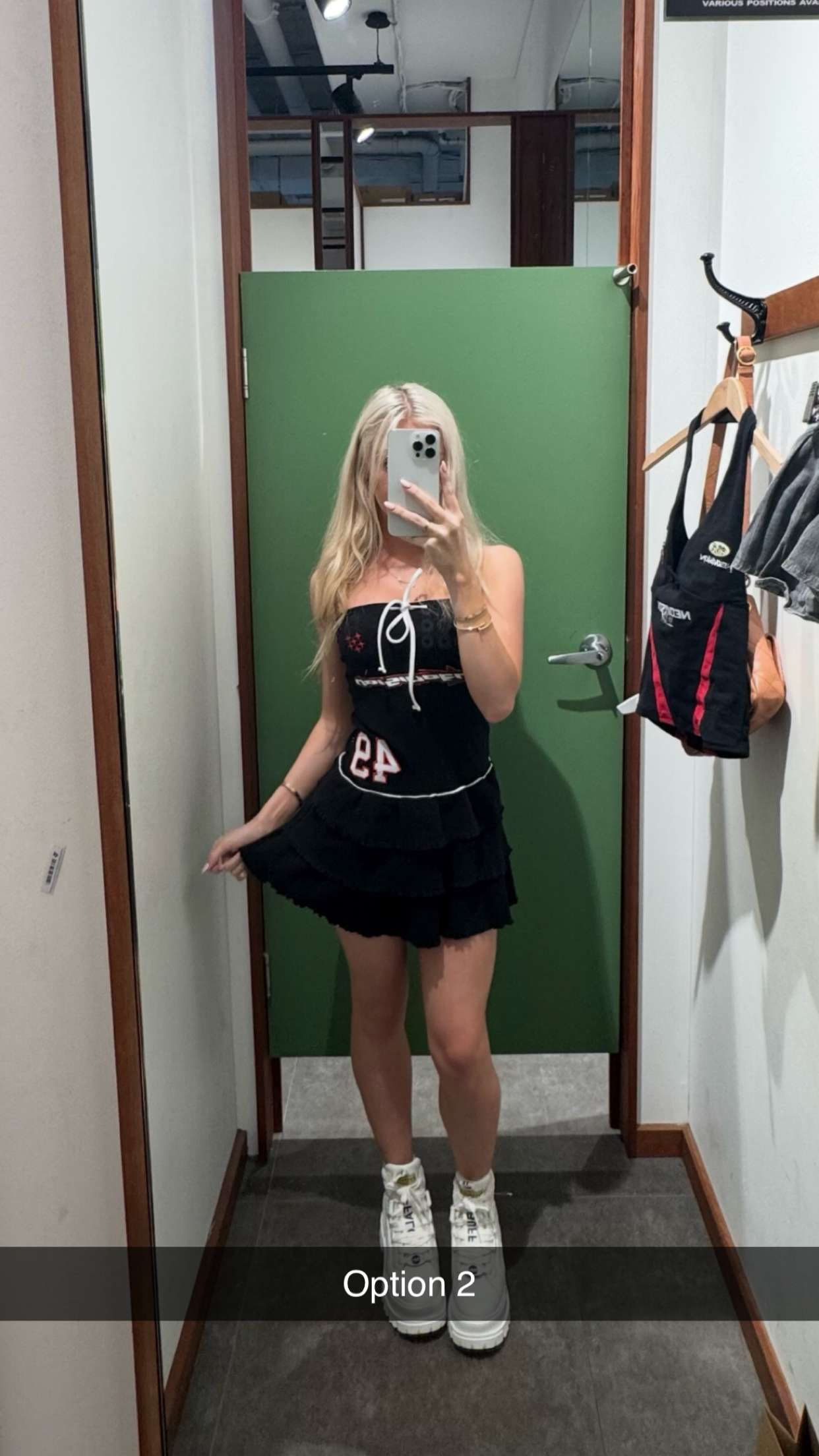 emxllouise snapchat image archive image