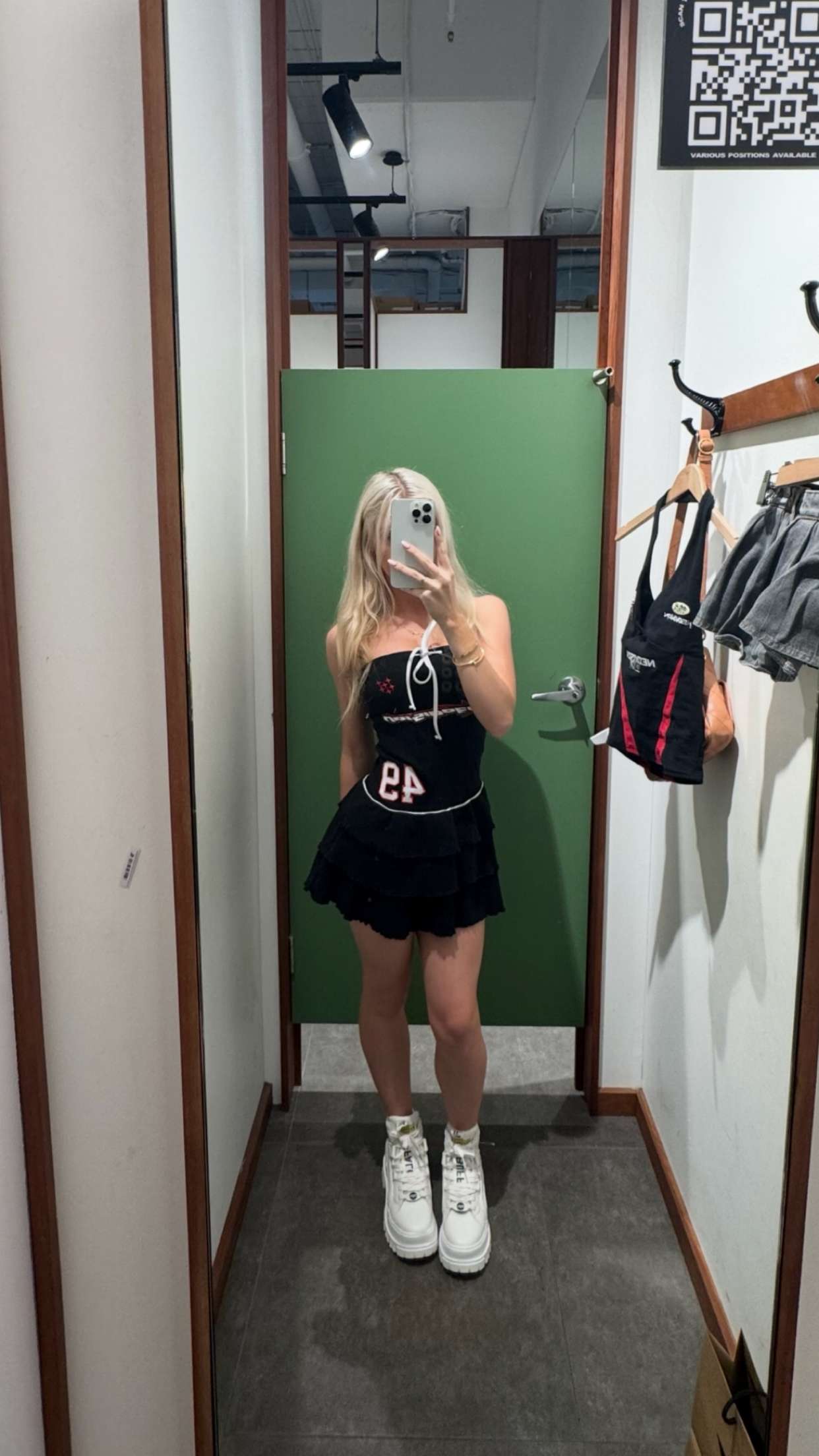 emxllouise snapchat image archive image