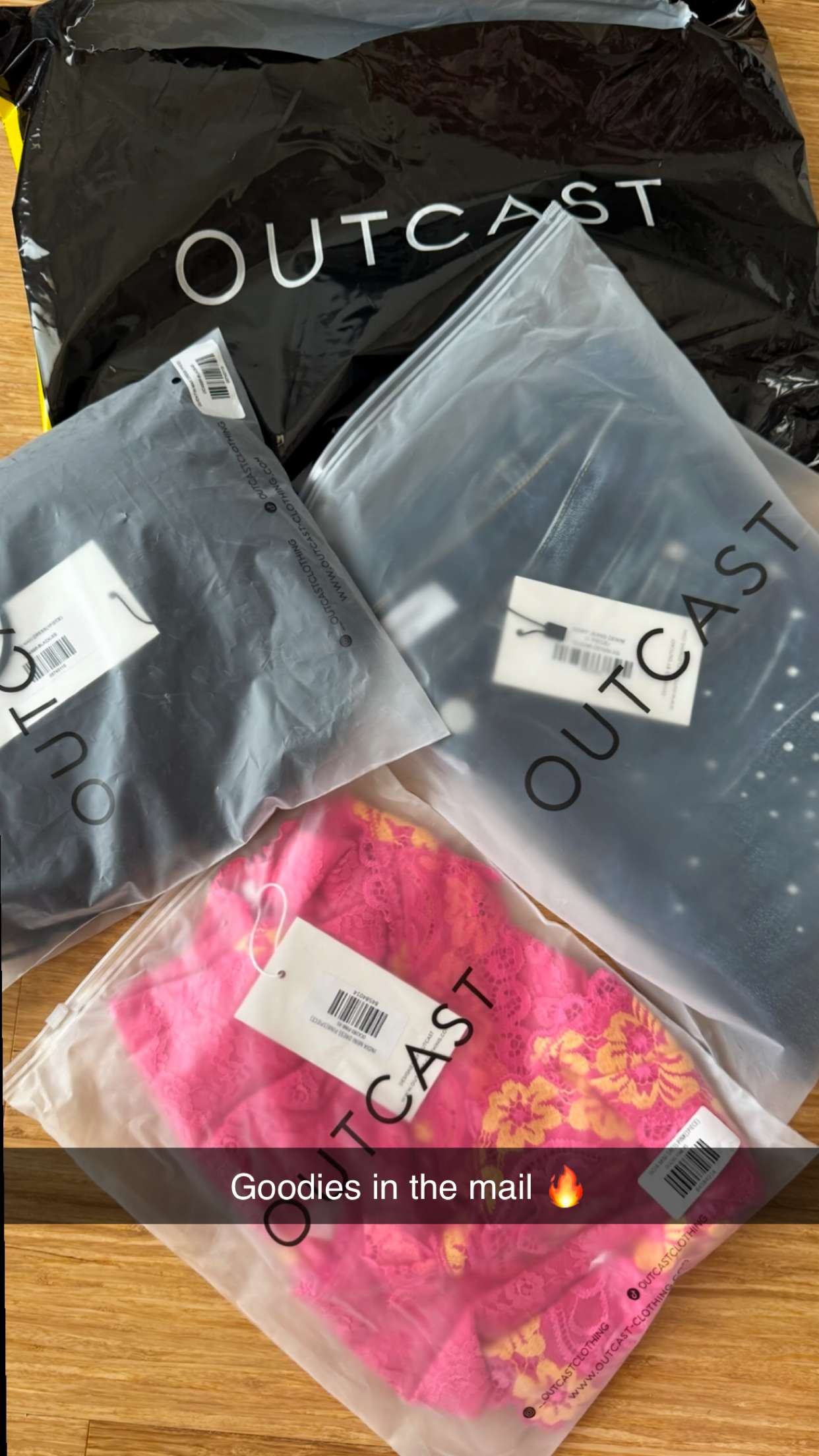 emxllouise snapchat image archive image