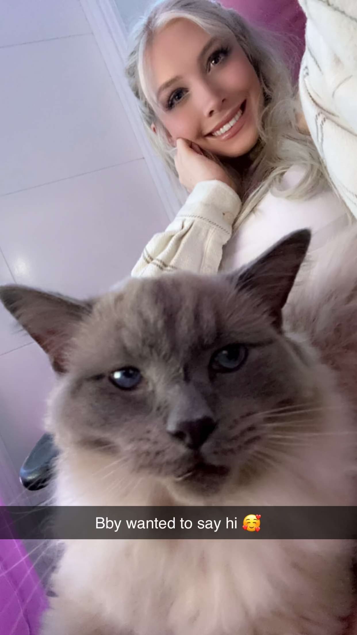 emxllouise snapchat image archive image