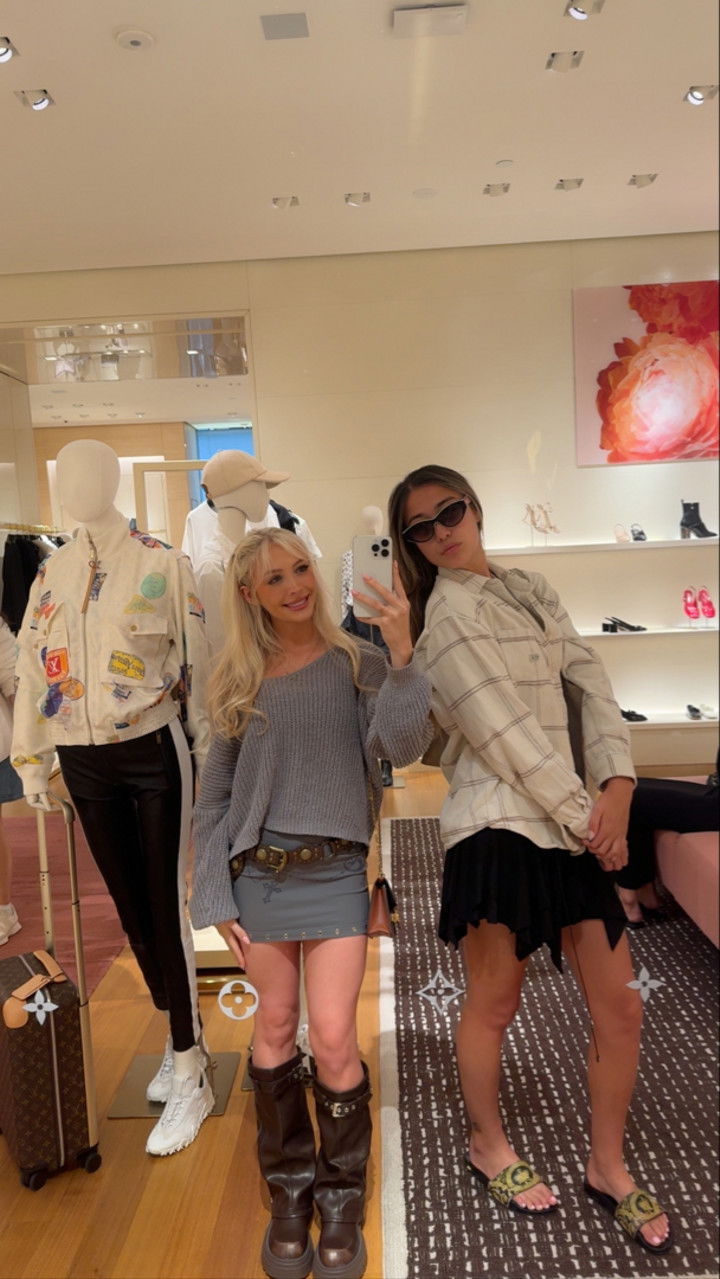 emxllouise snapchat image archive image