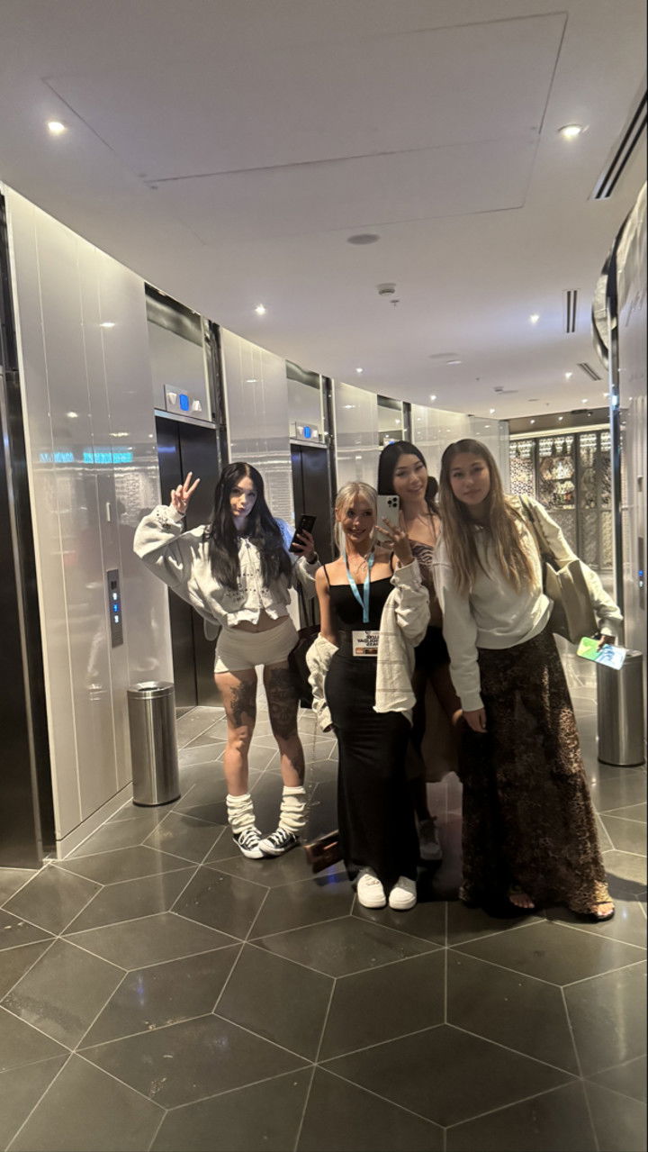 emxllouise snapchat image archive image