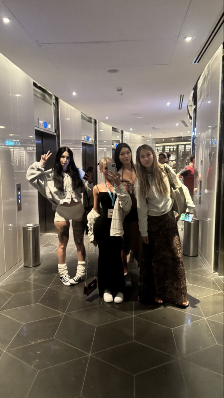 emxllouise snapchat image archive image