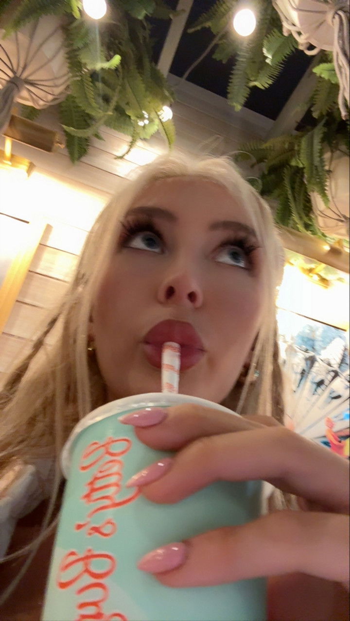 emxllouise snapchat image archive image