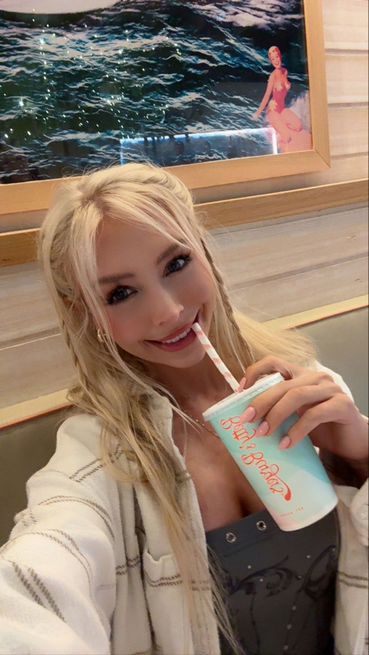 emxllouise snapchat image archive image