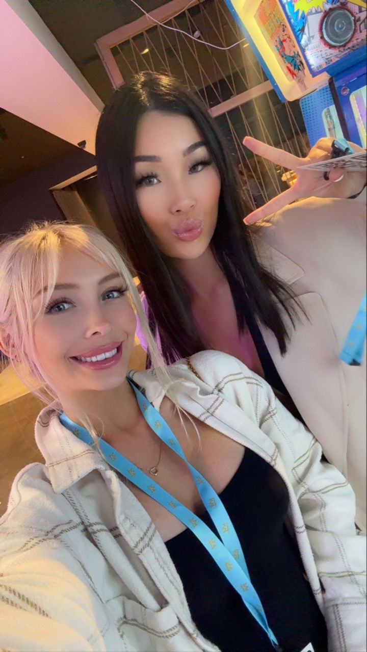 emxllouise snapchat image archive image